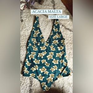 ACACIA MALTA IN TROPIC